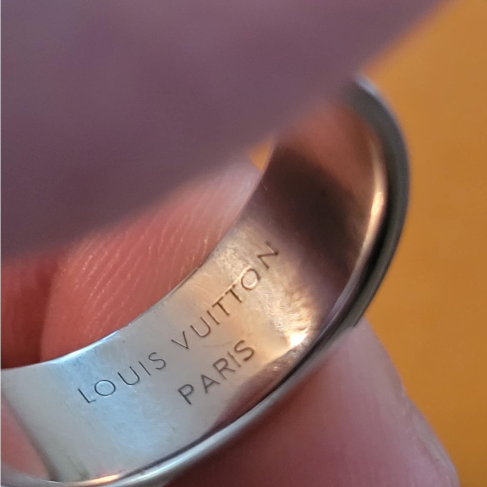 Authentic LOUIS VUITTON DAMIER RING - Picture 6 of 8